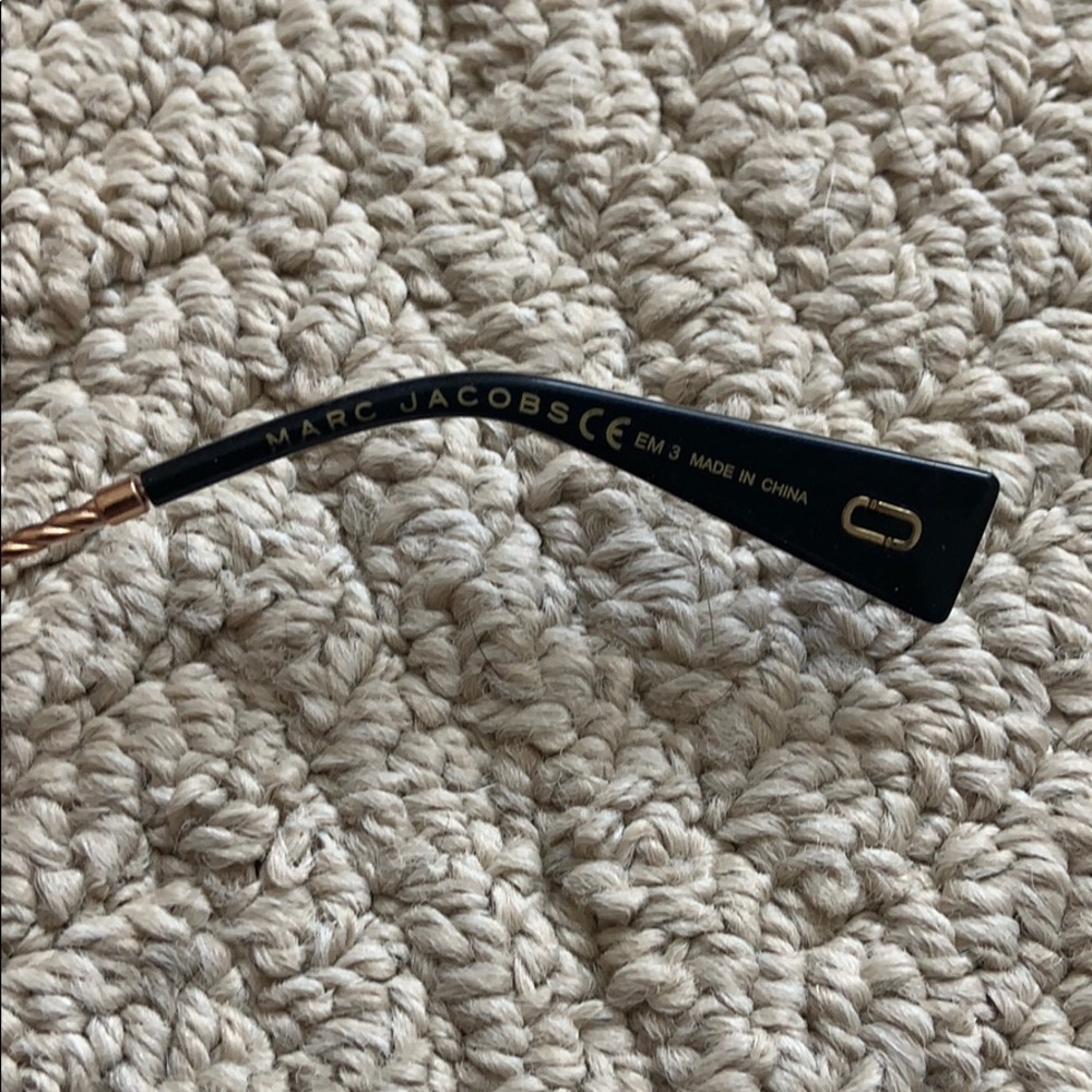 Marc Jacobs Sunglasses - Picture 7 of 7